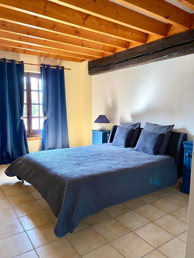 Bed and Breakfast Domaine Du Cellier De La Couronne Sézanne Exteriér fotografie