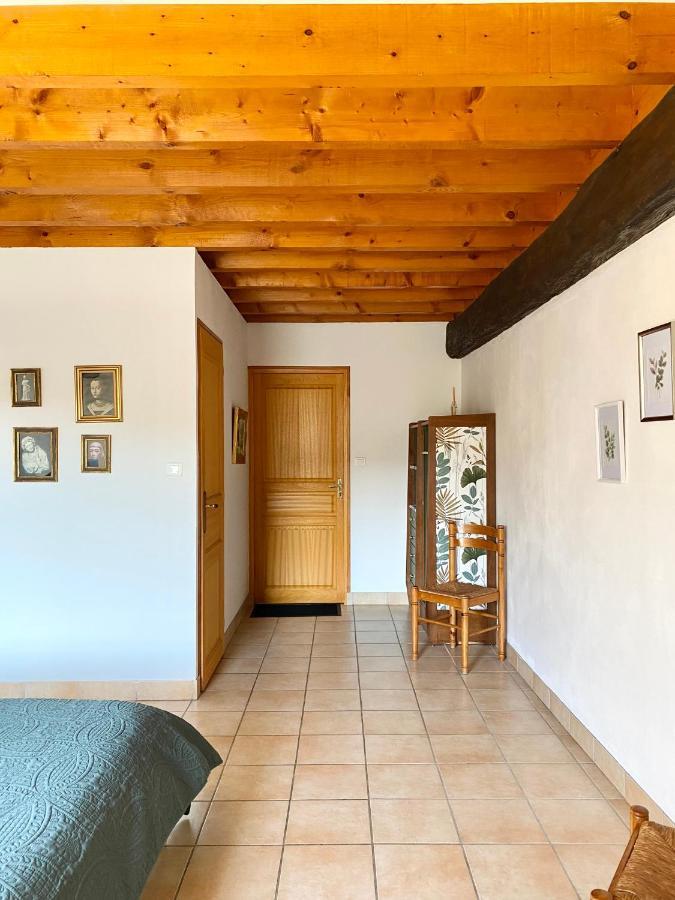 Bed and Breakfast Domaine Du Cellier De La Couronne Sézanne Exteriér fotografie