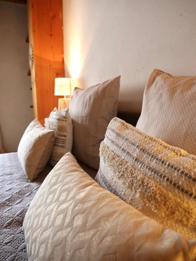 Bed and Breakfast Domaine Du Cellier De La Couronne Sézanne Exteriér fotografie